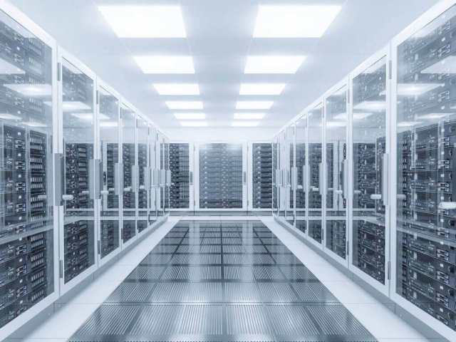 Branche-Dienstleister In großen Rechenzentren wie diesen ist Archive-as-a-Service hilfreich.
